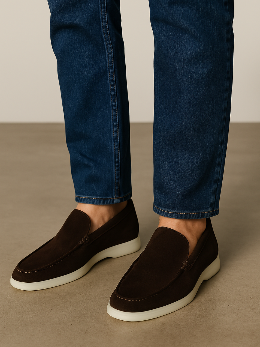 Refined Suede Loafers – Donkerbruin