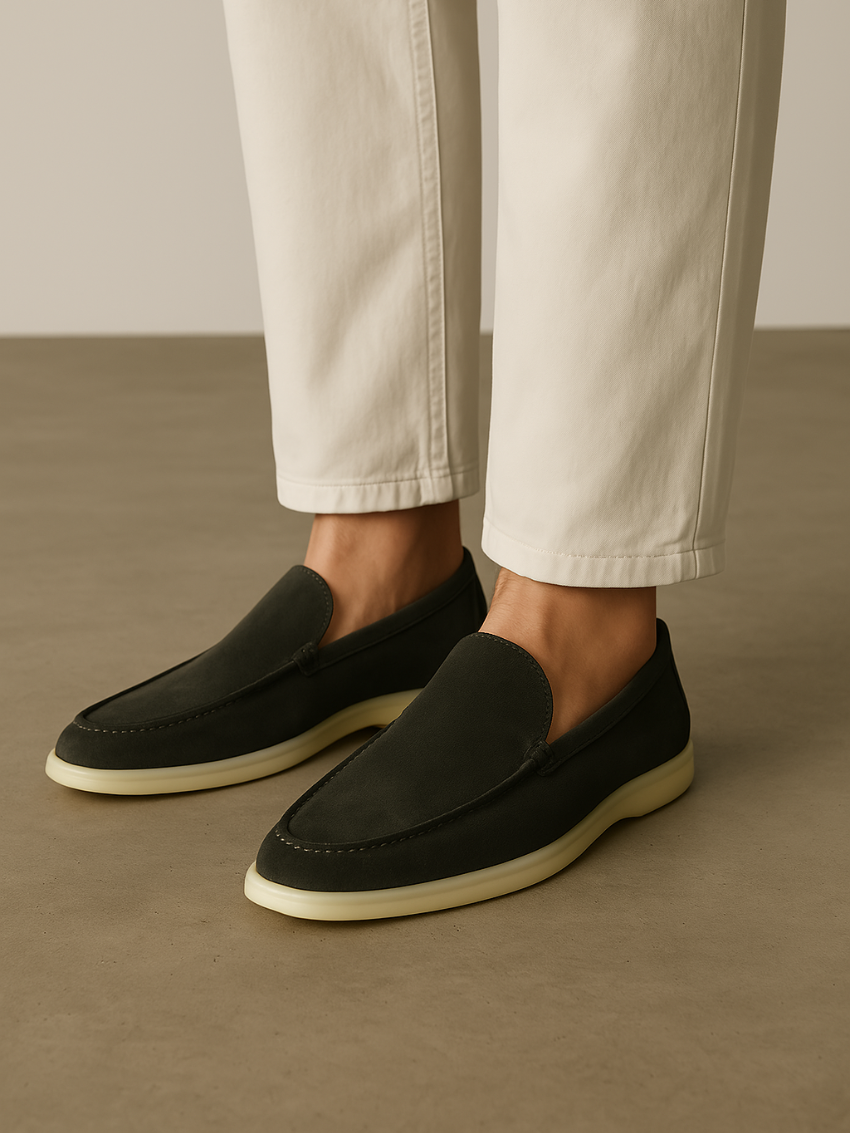 Refined Suede Loafers – Donkergroen